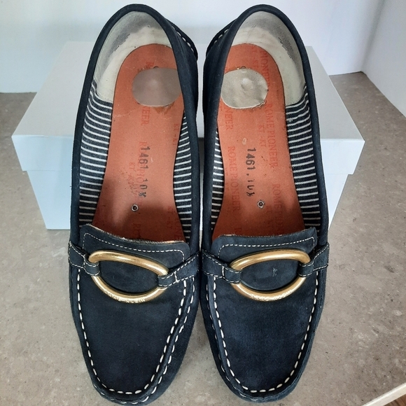 Anne Klein I FLEX Loafers Leather Black Gold Accent Logo Quiet Luxury Size 10.5 - Picture 15 of 16